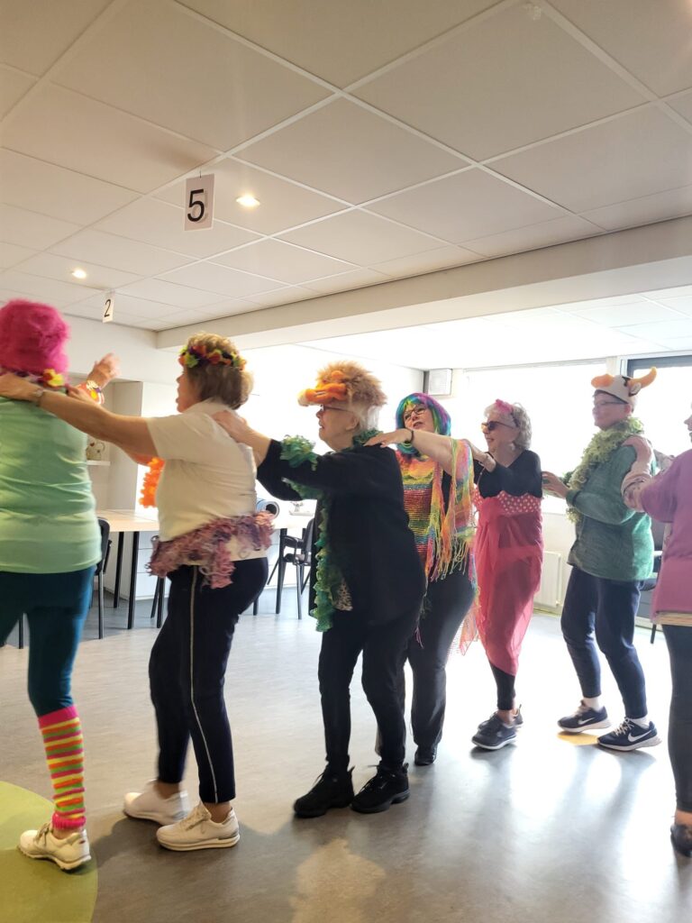 Carnaval thema fitness buurtkamer IJdoorn Zaandam